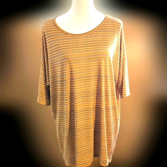 LulaRoe Irma Hi-Lo Tunic Top size L - Picture 1 of 6